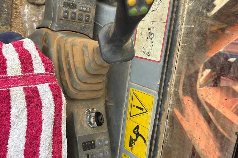OmecoHub - Immagine FIAT HITACHI FH450LCH.3